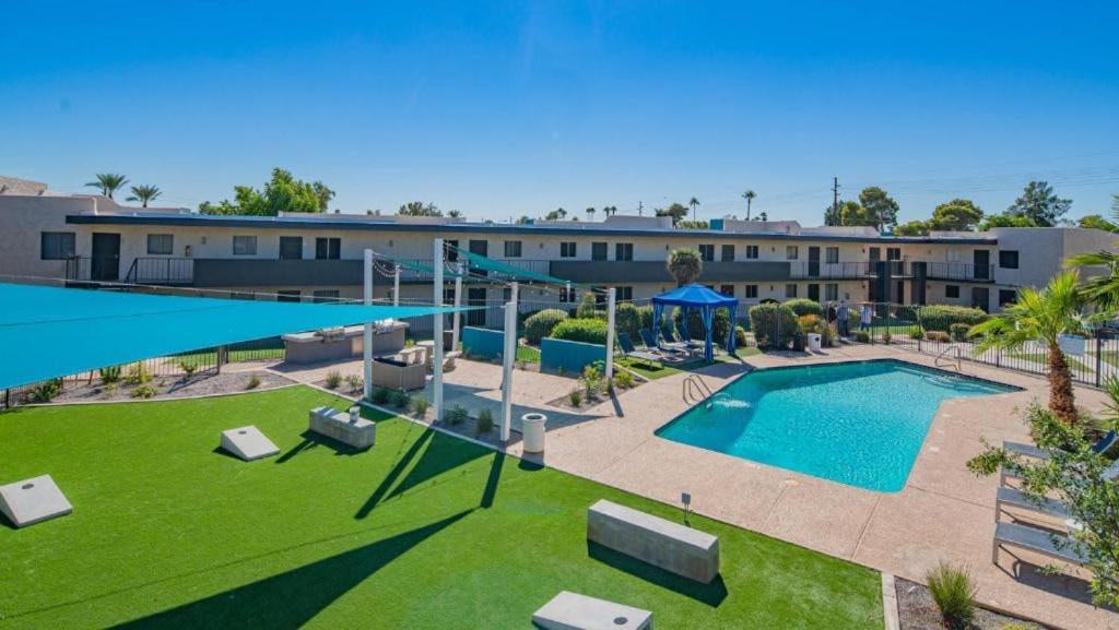 Gorgeous Cozysuites In Camelback With Pool Parking Phoenix Buitenkant foto